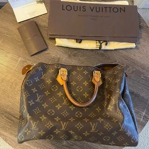 Louis Vuitton Monogram Speedy 35 👜 w/original duster bag, keys, & shopping bag